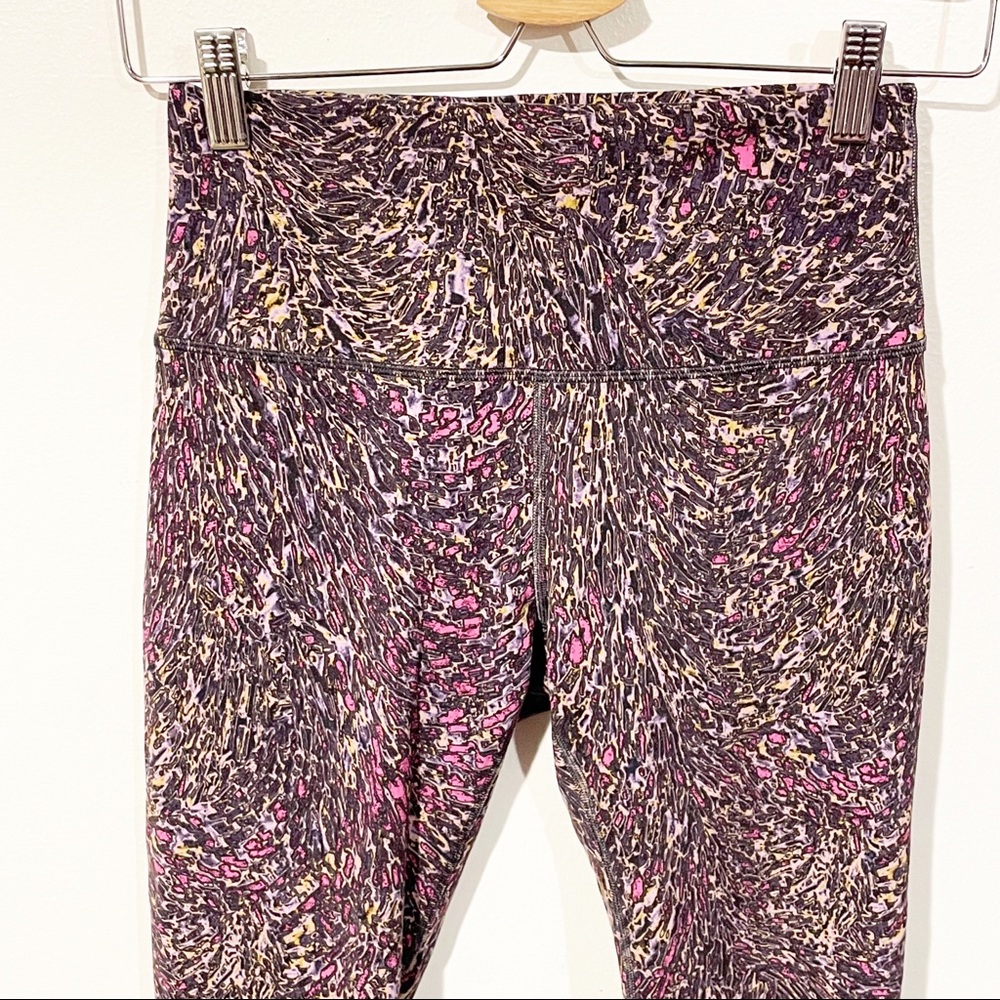 Lululemon Size 8‎ Wunder Train High Rise Tight Topography Multi Color Legging - Picture 3 of 5
